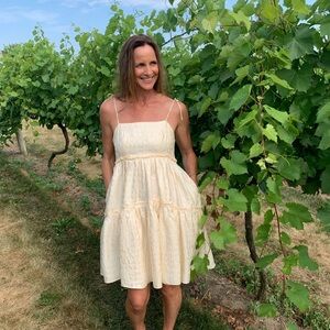 House of matching colours dress